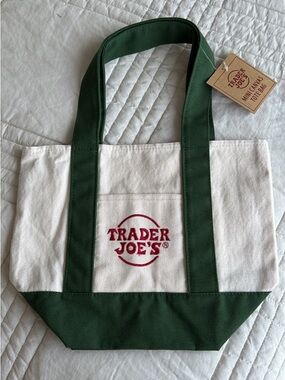 NWT Trader Joe's Mini Canvas Tote Bag in Green